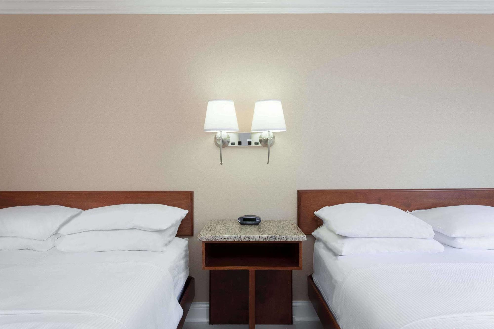Hotel Super 8 By Wyndham Owensboro Zewnętrze zdjęcie